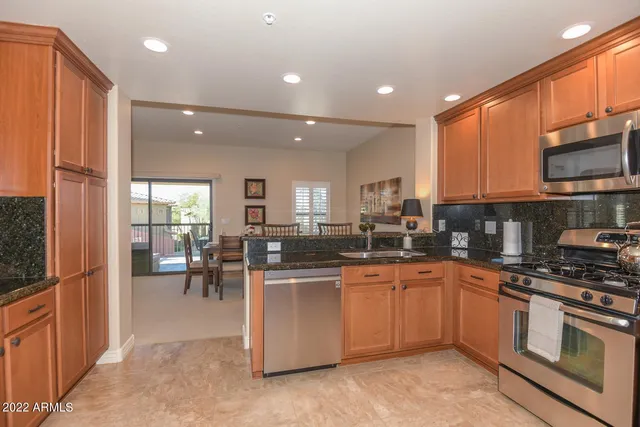 $6,000 | 21320 North 56th Street, Unit 2085, Phoenix, AZ 85054