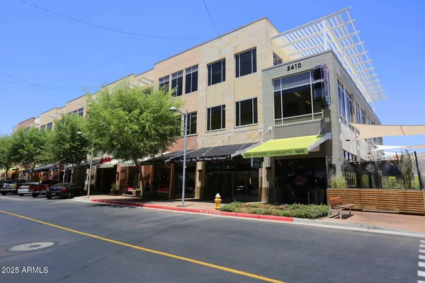 $6,000 | 21320 North 56th Street, Unit 2085, Phoenix, AZ 85054