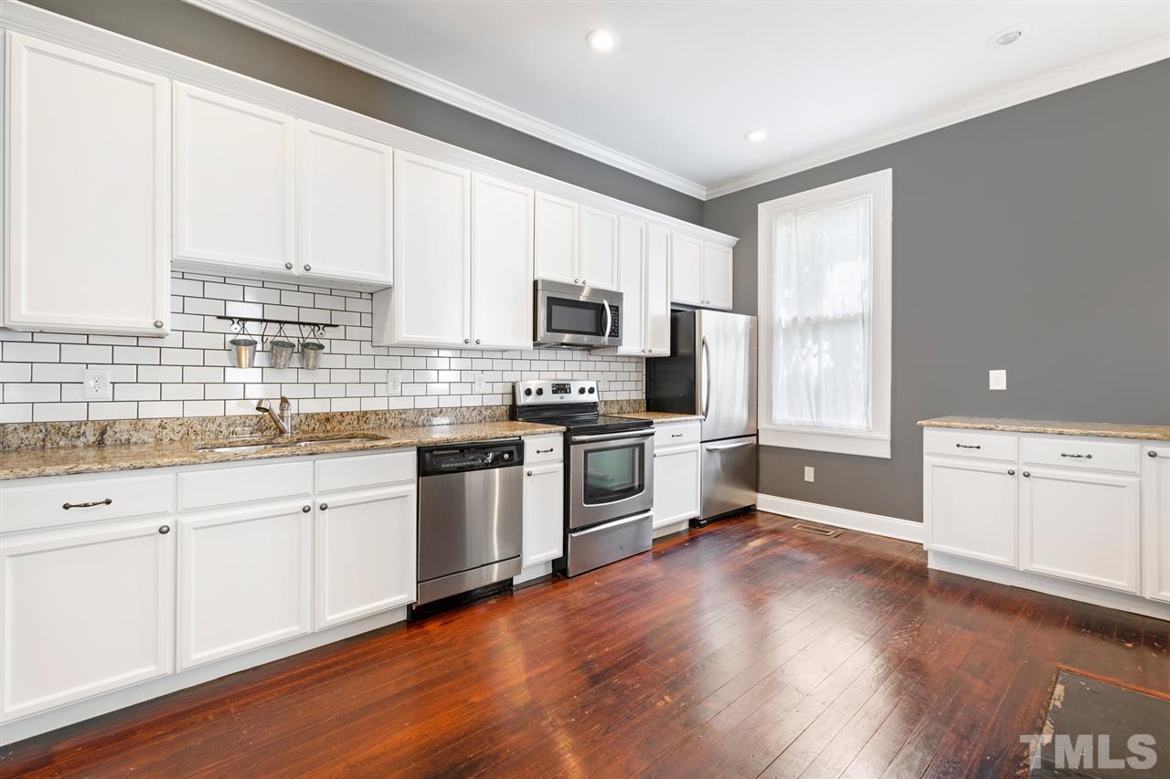 209 South Swain Street Raleigh, NC 27601 - Photo 10 of 30