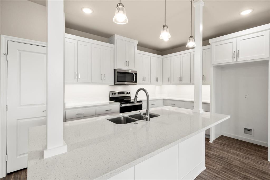 340 Preston Road Mabank, TX 75147 - Photo 5 of 17