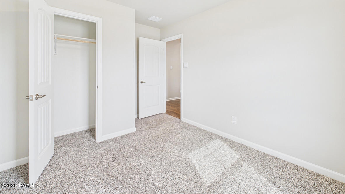 172 Colett Sunset, LA 70584 - Photo 21 of 31 X40 Ashburn - White - 19