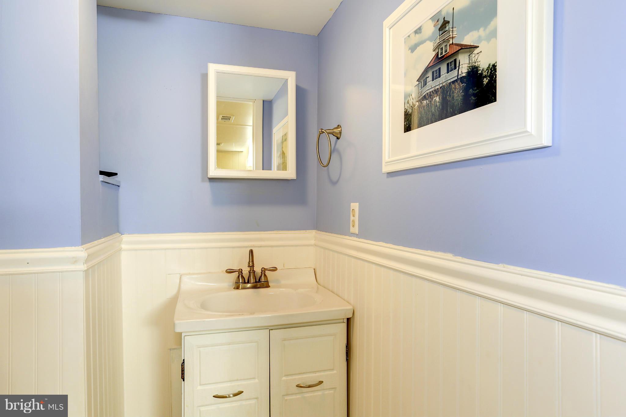 710 Uniontown Road Westminster, MD 21158 - Photo 26 of 30 Bath