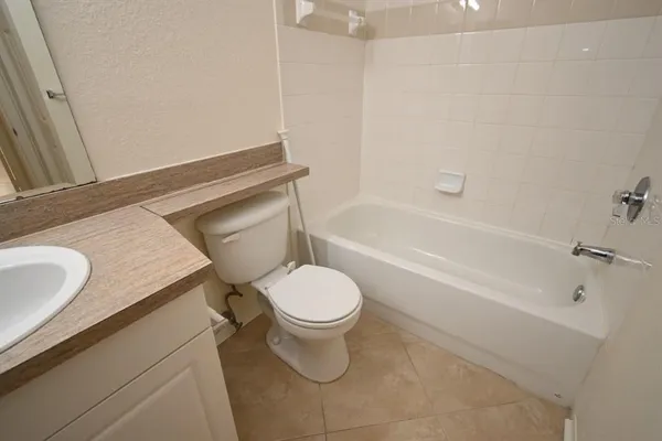 $1,500 | 36009 Deer Creek Drive, Unit 104, Zephyrhills, FL 33541