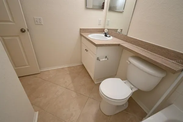 $1,500 | 36009 Deer Creek Drive, Unit 104, Zephyrhills, FL 33541