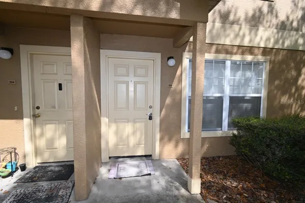 $1,500 | 36009 Deer Creek Drive, Unit 104, Zephyrhills, FL 33541