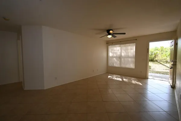 $1,500 | 36009 Deer Creek Drive, Unit 104, Zephyrhills, FL 33541