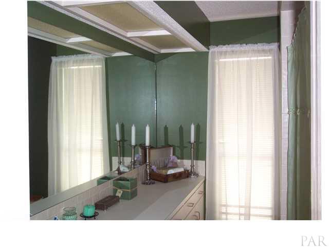 1445 Kings Road Cantonment, FL 32533 - Photo 8 of 12 Large full bath with tile showers