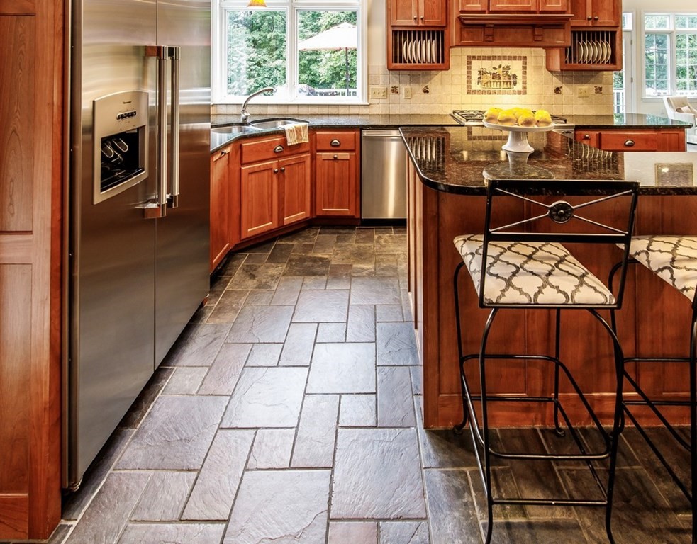 6 Sherburne Road Westborough, MA 01581 - Photo 11 of 42 Gallery Image 11