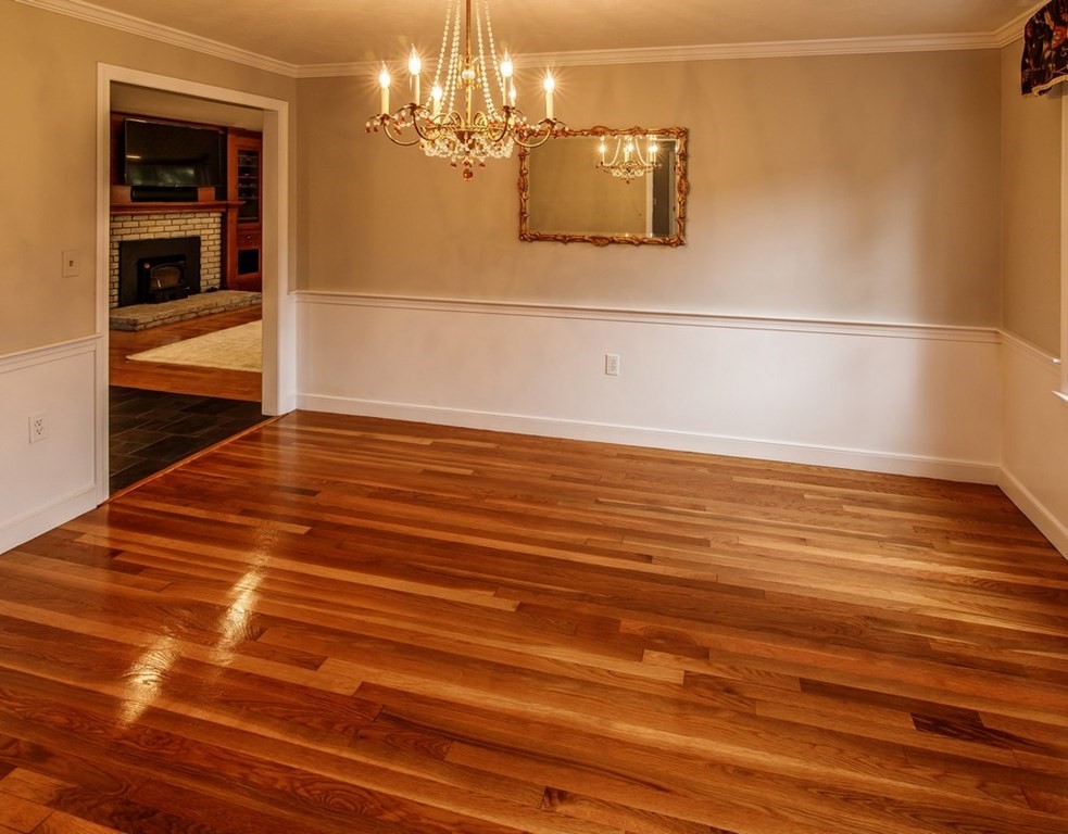 6 Sherburne Road Westborough, MA 01581 - Photo 4 of 42 Gallery Image 4
