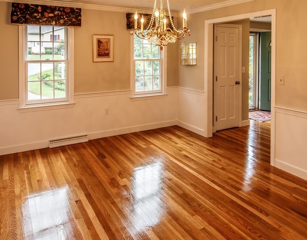 6 Sherburne Road Westborough, MA 01581 - Photo 5 of 42 Gallery Image 5