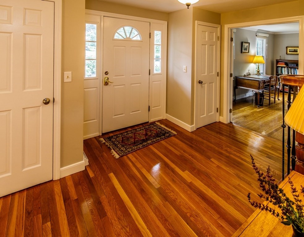 6 Sherburne Road Westborough, MA 01581 - Photo 7 of 42 Gallery Image 7