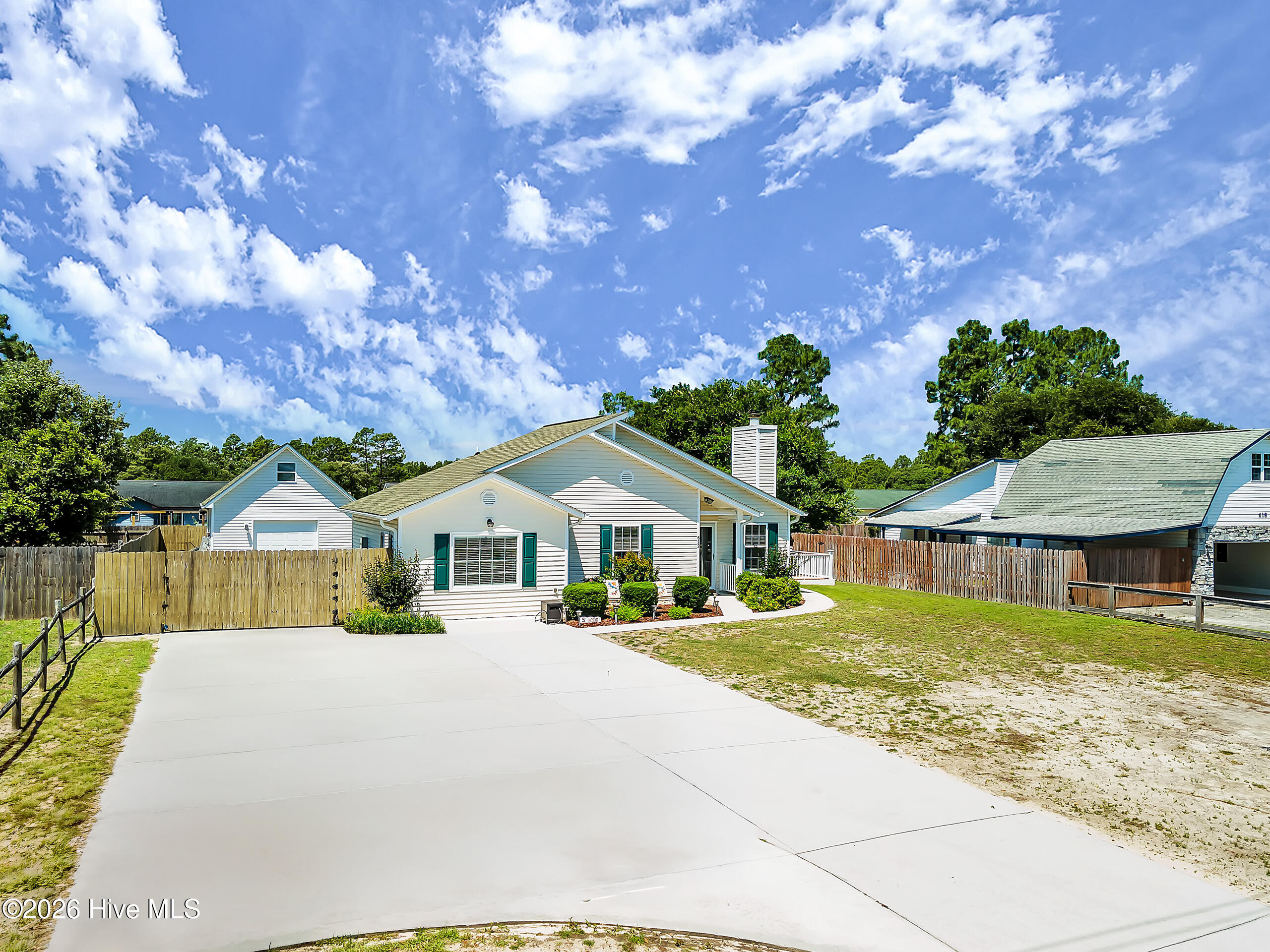 622 Sand Ridge Road Hubert, NC 28539 - Photo 5 of 45