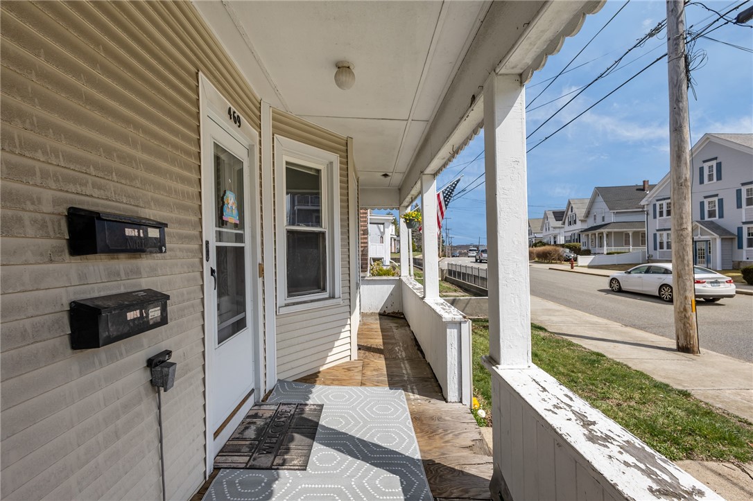 429 Winter Street Woonsocket, RI 02895 - Photo 4 of 49