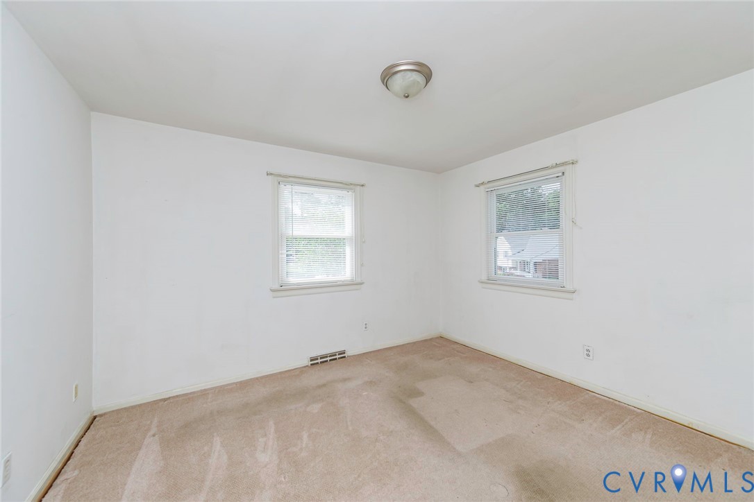 2402 Landon Road Henrico, VA 23294 - Photo 27 of 38