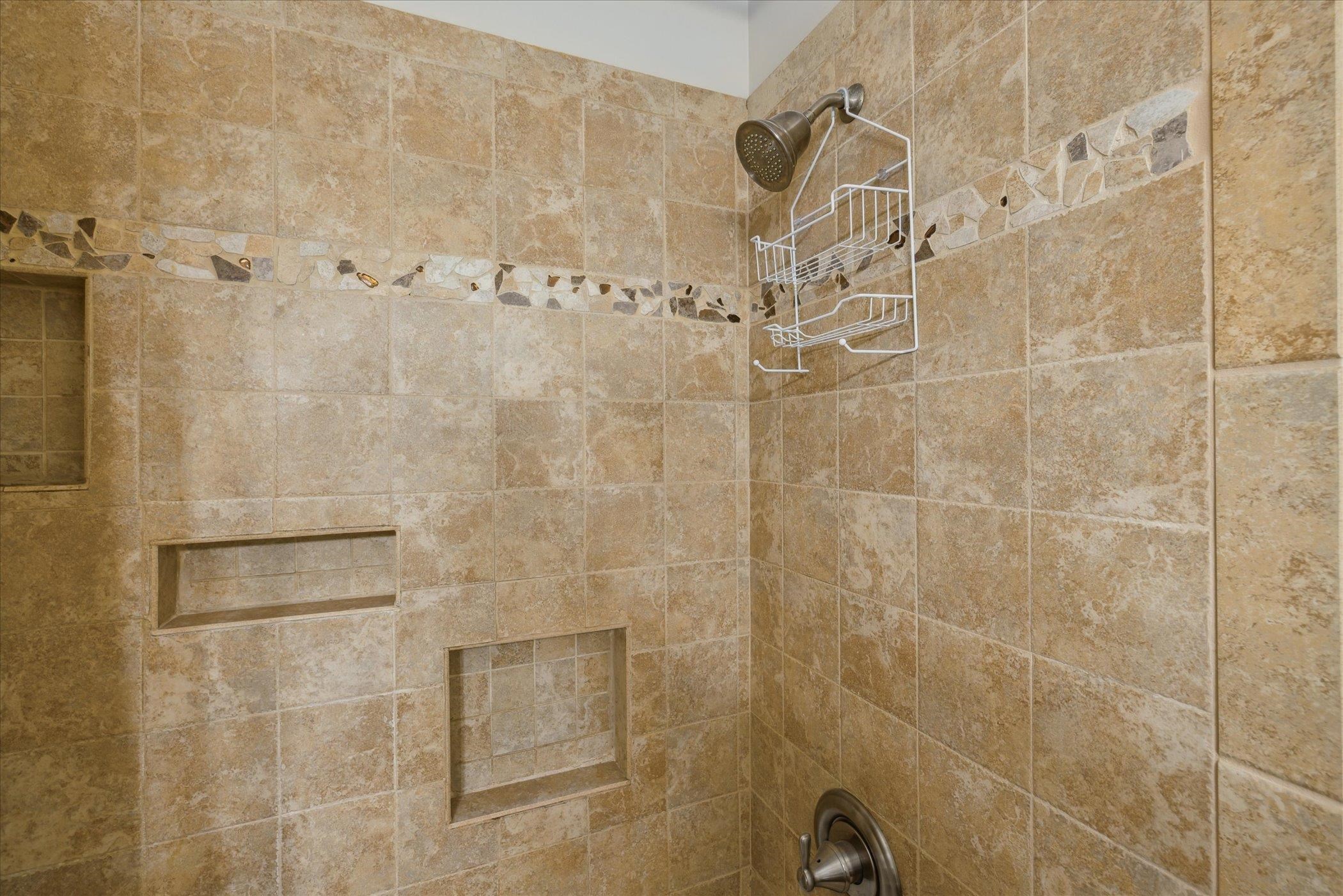 1452 North Morrish Road Flint, MI 48532 - Photo 22 of 44 50177540-3868445c-f15d-42d0-9231-ca347695005f.JPG