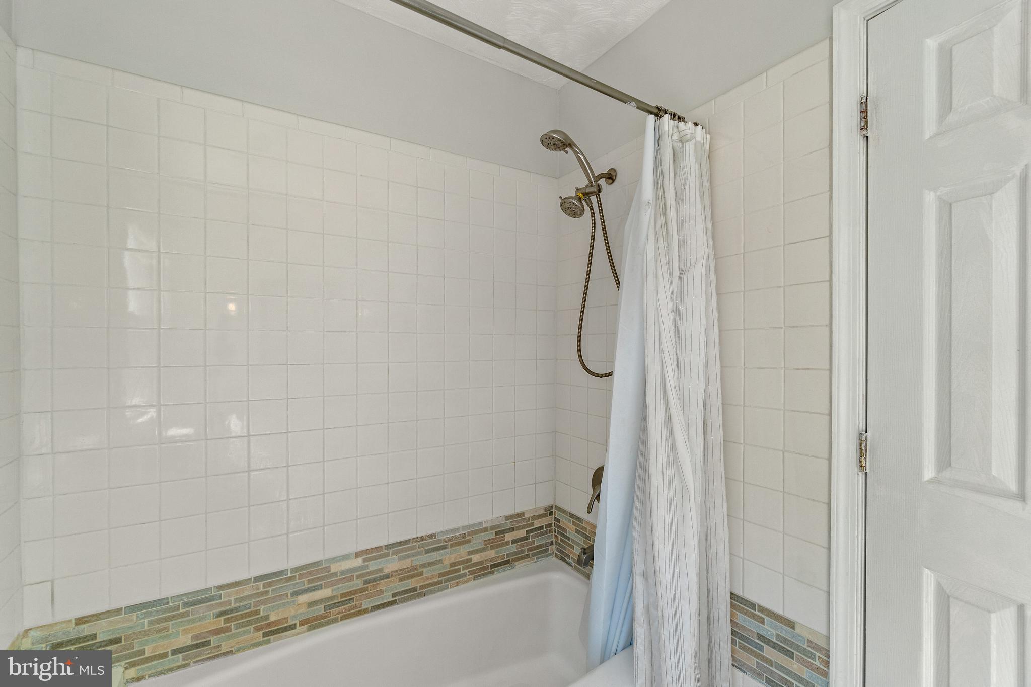 3637 Valley Road Ellicott City, MD 21042 - Photo 18 of 38 Bathroom