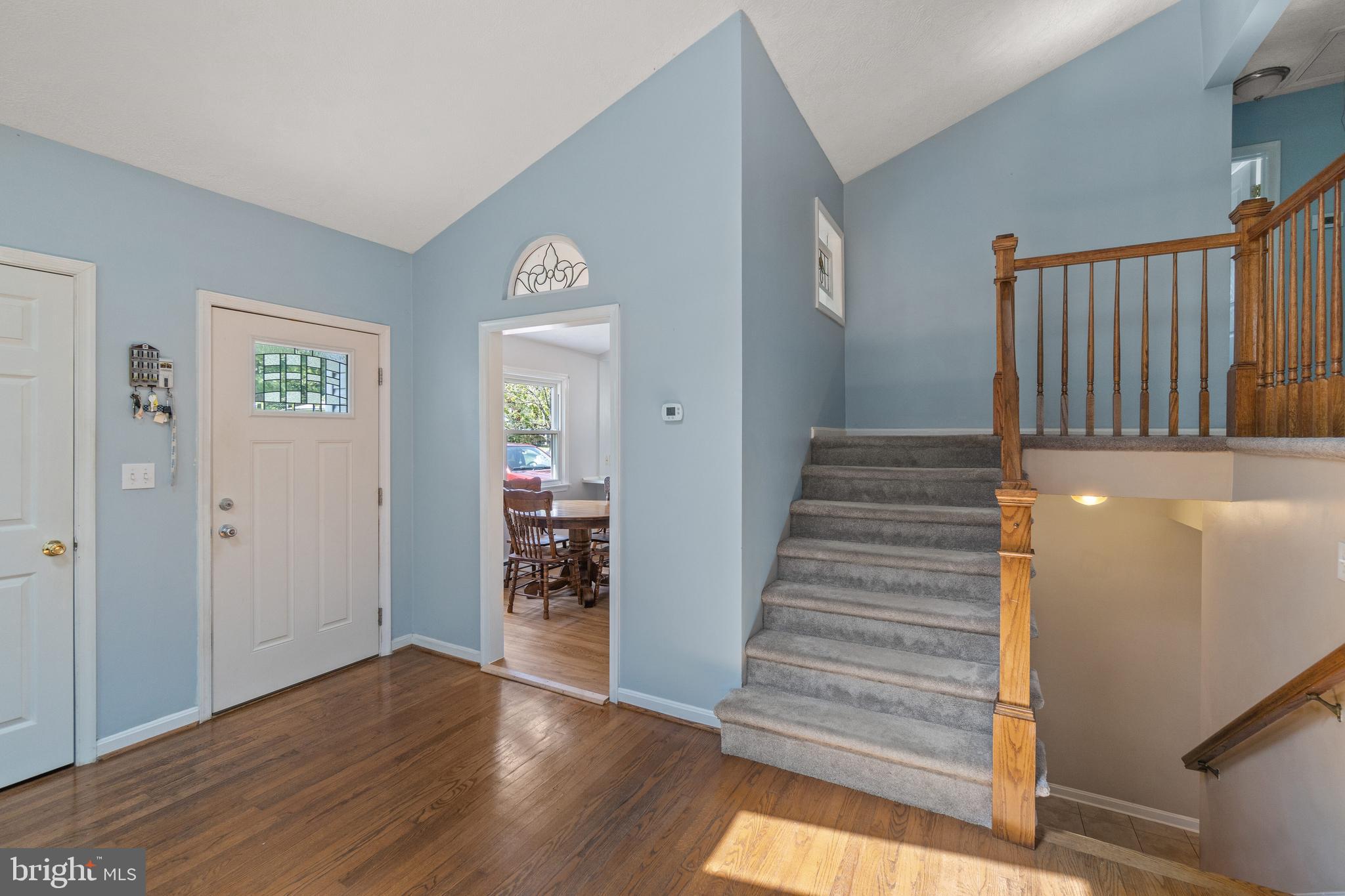 3637 Valley Road Ellicott City, MD 21042 - Photo 3 of 38 Foyer