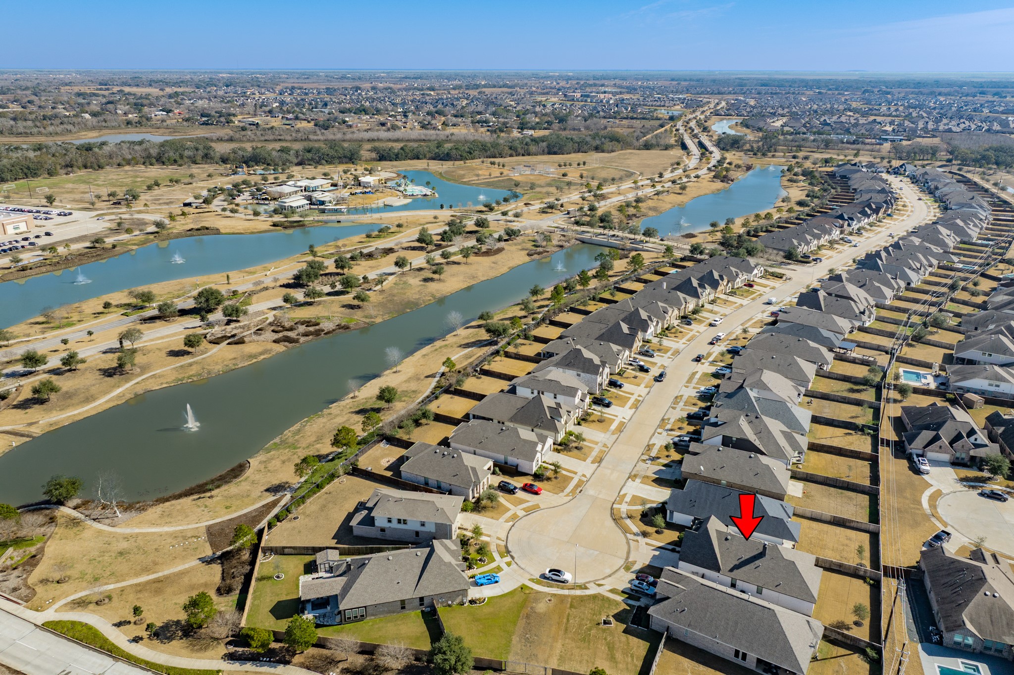 3806 Shackleton Court Rosharon, TX 77583 - Photo 33 of 50 Aerial view showcasing the lakes accessible by foot, with a full street view of this gated community.