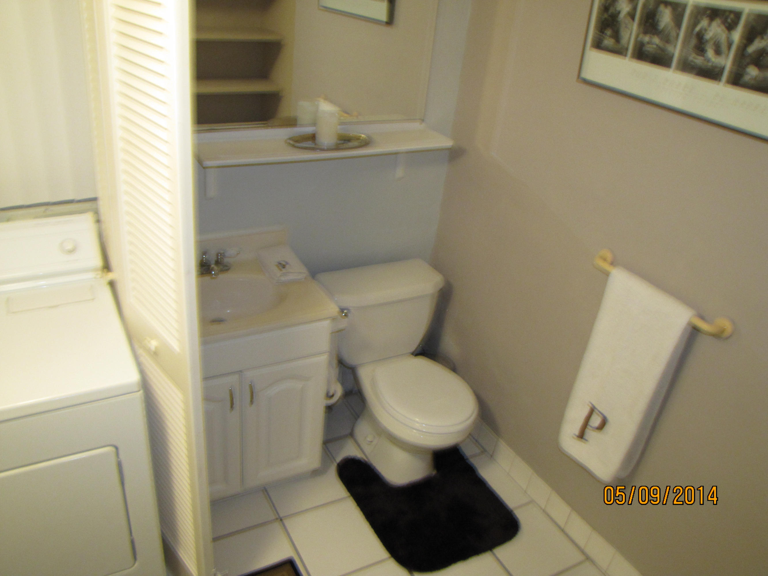2145 Northeast 4th Way Boca Raton, FL 33431 - Photo 22 of 41 Half Bath