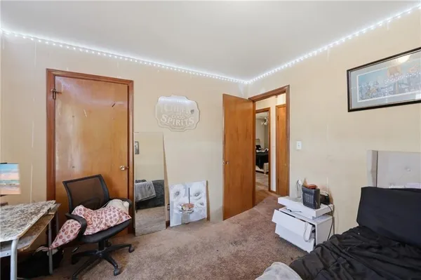 $260,000 | 3520 Shady Bend Drive, Independence, MO 64052