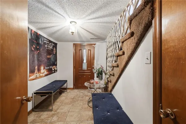 $260,000 | 3520 Shady Bend Drive, Independence, MO 64052