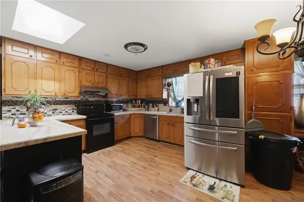 $260,000 | 3520 Shady Bend Drive, Independence, MO 64052