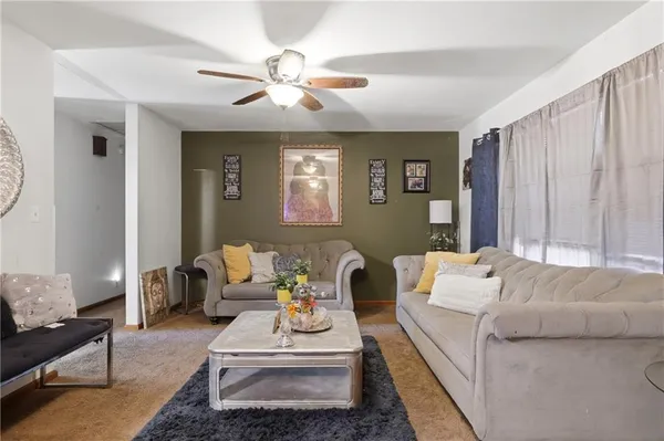 $260,000 | 3520 Shady Bend Drive, Independence, MO 64052