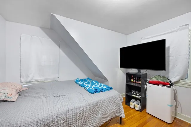 $374,900 | 10 Ellsmere Street, Worcester, MA 01604