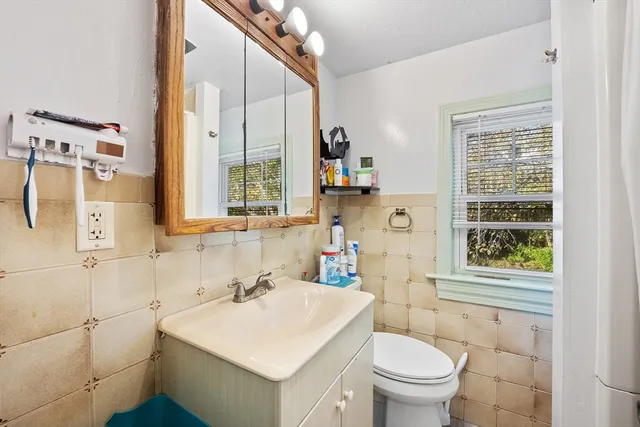 $374,900 | 10 Ellsmere Street, Worcester, MA 01604