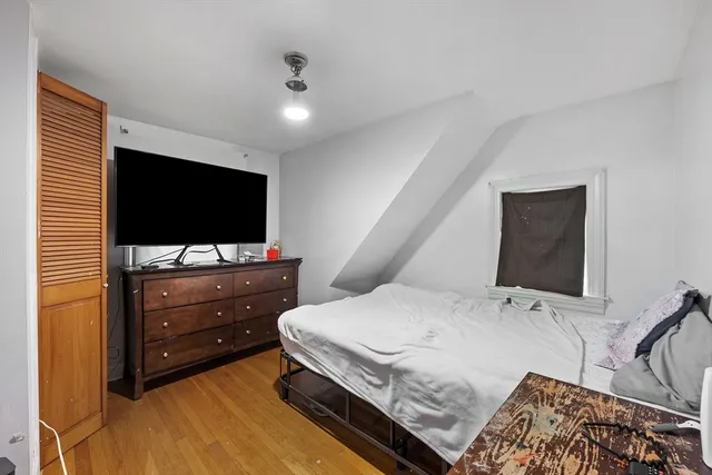 $374,900 | 10 Ellsmere Street, Worcester, MA 01604