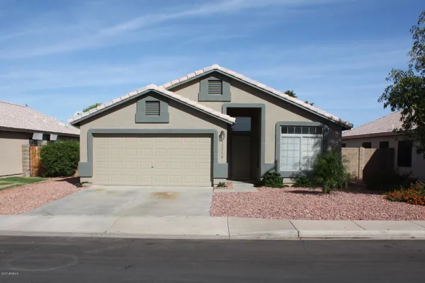 $1,950 | 13232 West Desert Lane, Surprise, AZ 85374