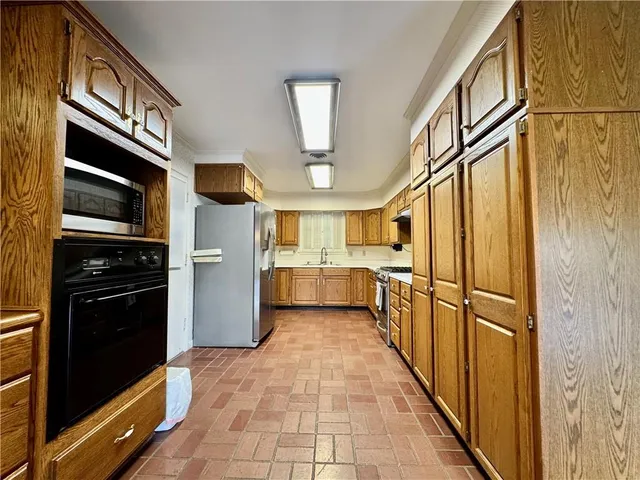 $399,000 | 713 Parkway Drive, Natchitoches, LA 71457