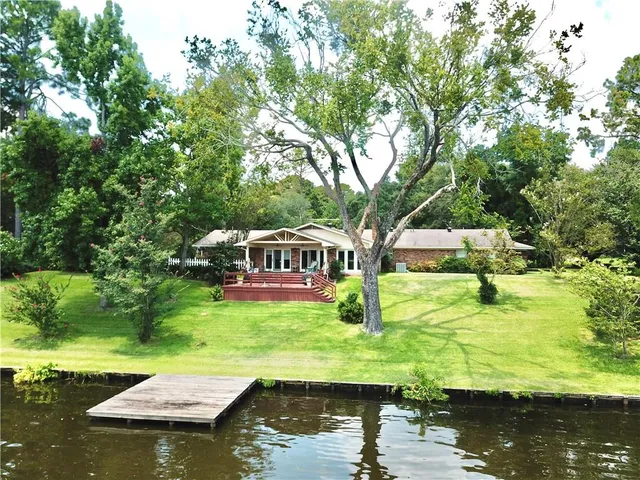 $399,000 | 713 Parkway Drive, Natchitoches, LA 71457