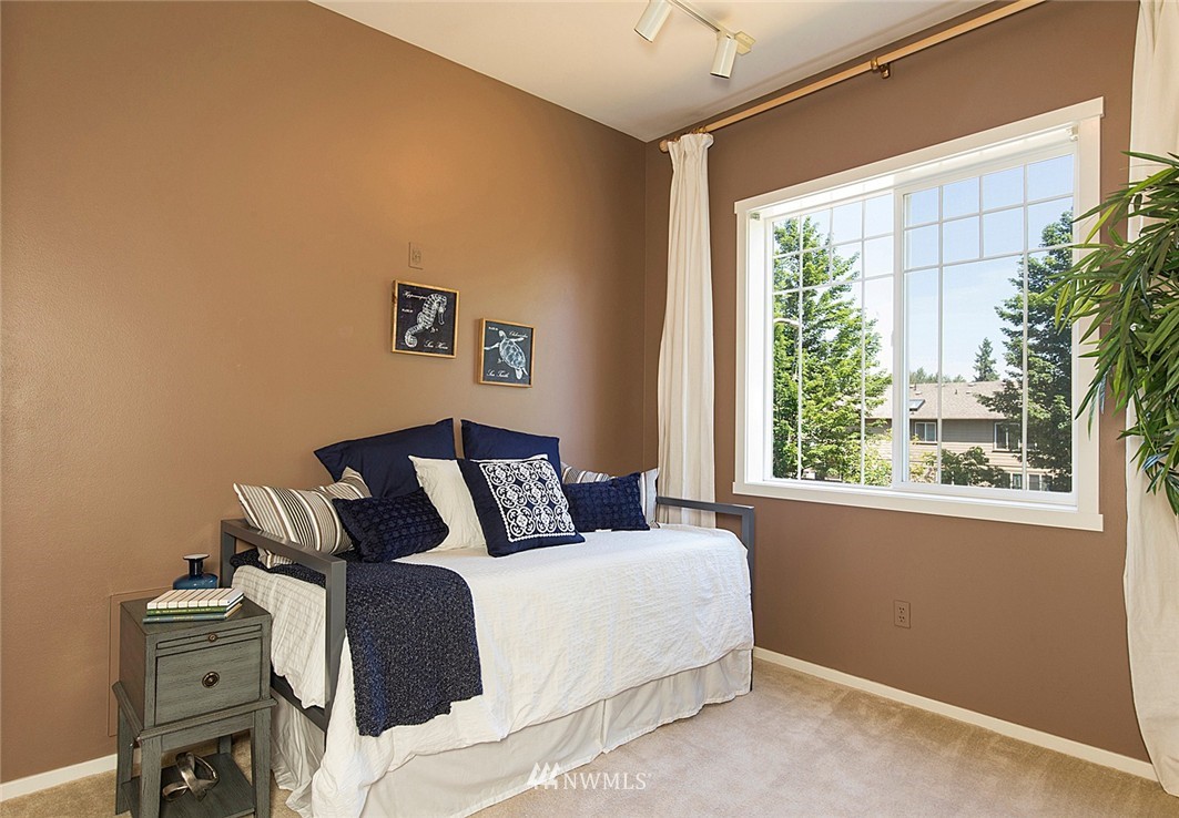 4316 Northeast 5th Court, Unit 105 Renton, WA 98059 - Photo 6 of 22 Gallery Image 6