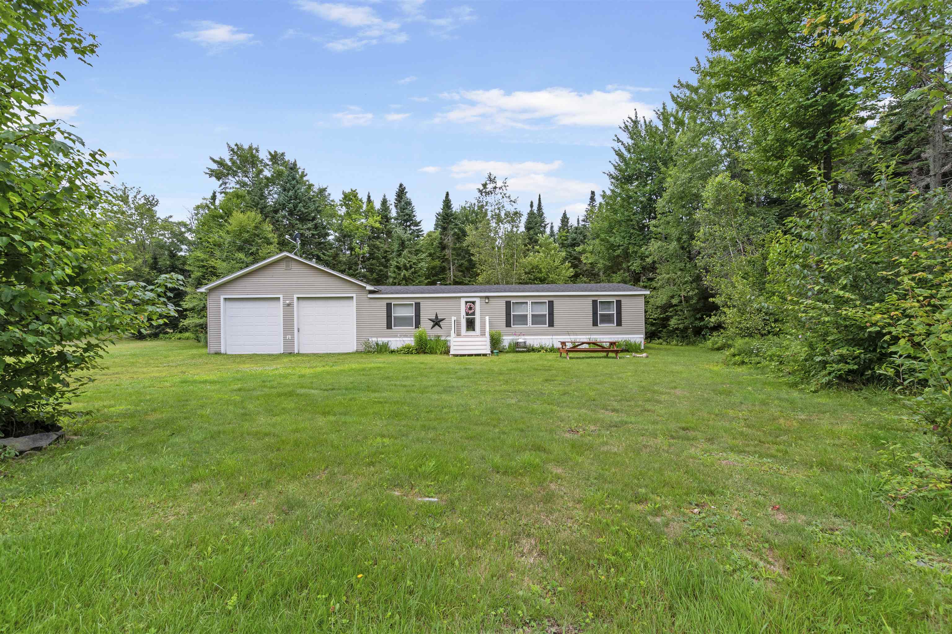 481 Back Lake Road Pittsburg, NH 03592 - Photo 13 of 39