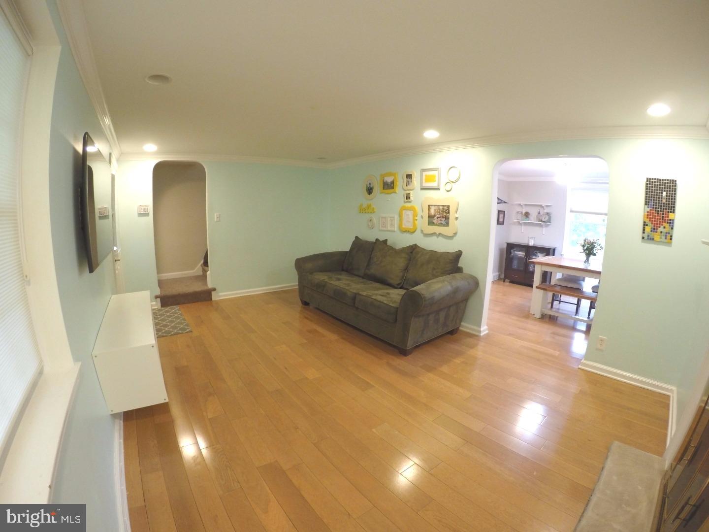 449 Old State Road Media, PA 19063 - Photo 5 of 16 Living Room