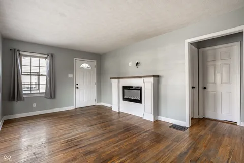 $325,000 | 5525 Rosslyn Avenue, Indianapolis, IN 46220