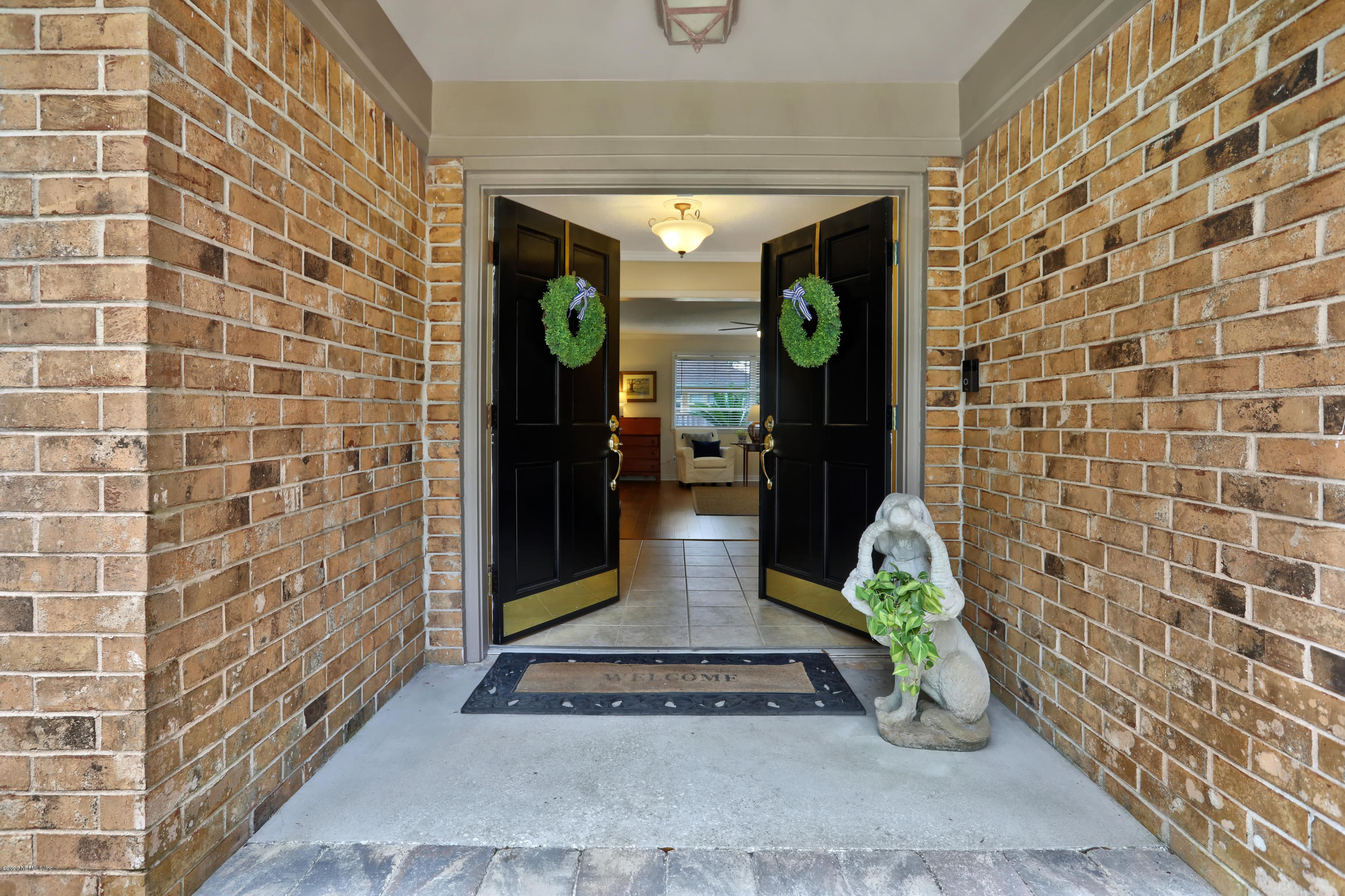 1410 Kings Road Neptune Beach, FL 32266 - Photo 2 of 32 Welcoming Entry