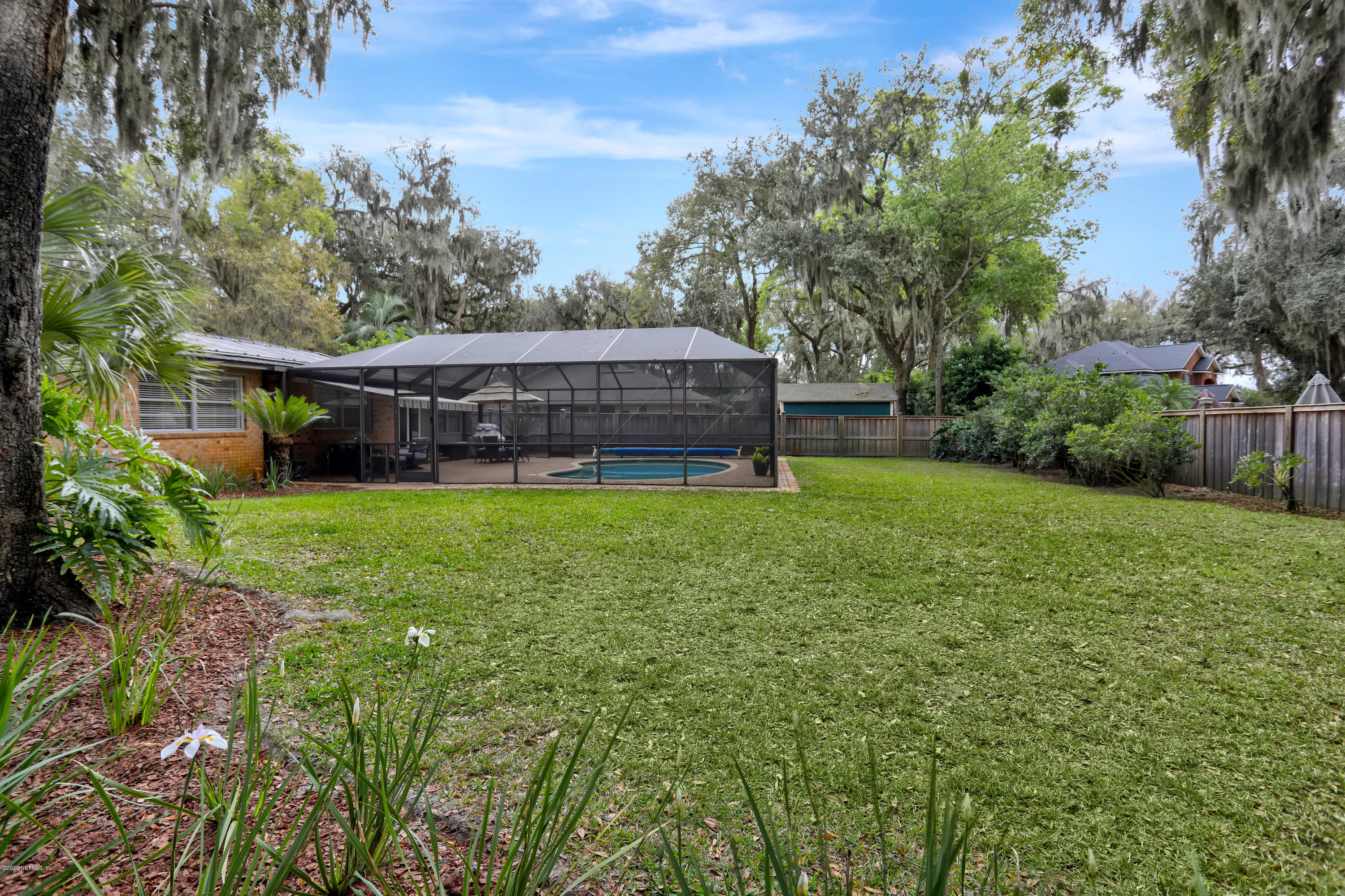 1410 Kings Road Neptune Beach, FL 32266 - Photo 26 of 32 Huge Backyard