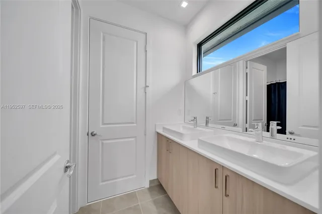 $650,000 | 5206 Karlia Drive, Ave Maria, FL 34142