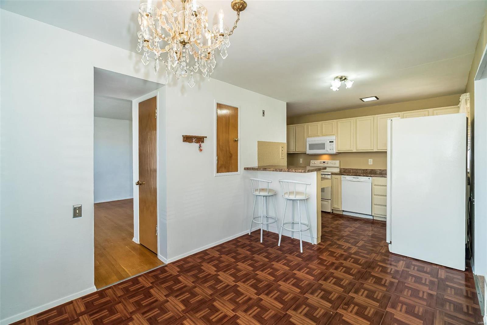 2330 Brown Road St. Louis, MO 63114 - Photo 13 of 51 Gallery Image 13