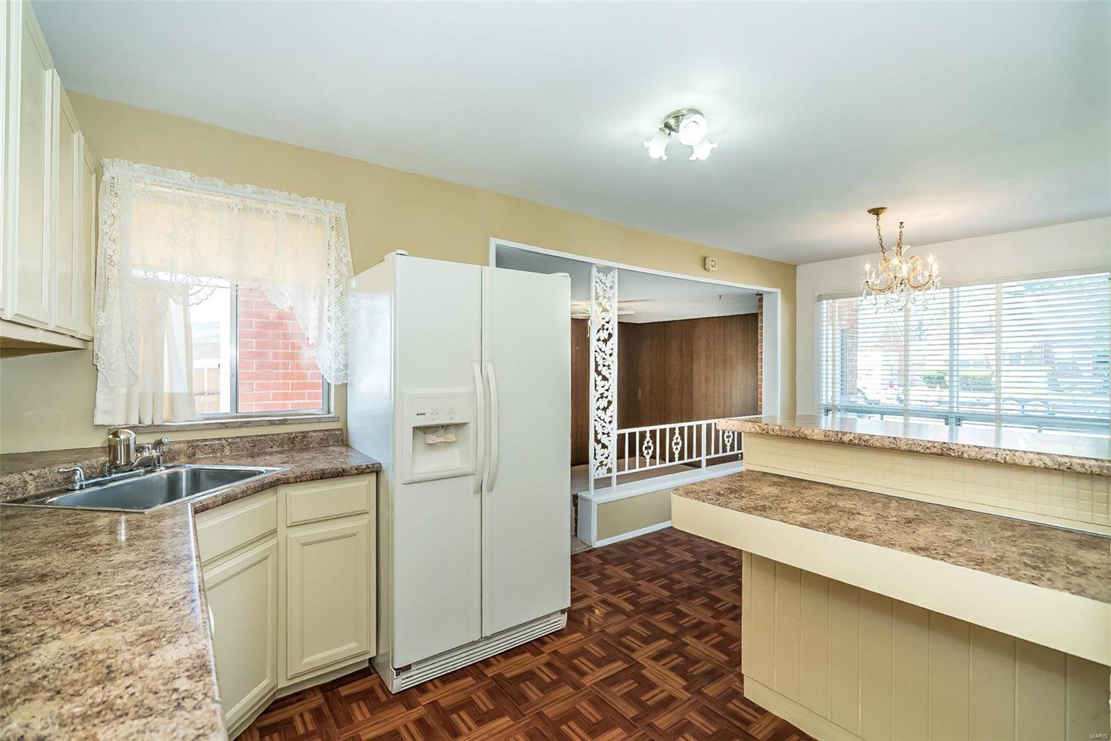 2330 Brown Road St. Louis, MO 63114 - Photo 19 of 51 Gallery Image 19