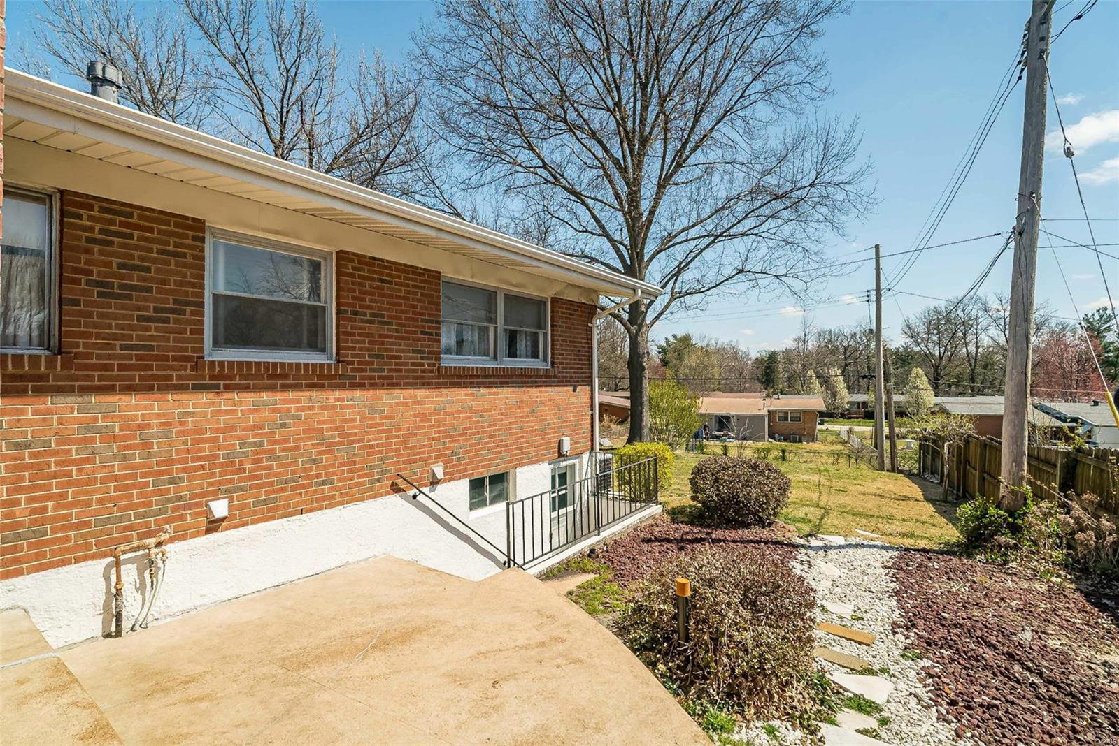 2330 Brown Road St. Louis, MO 63114 - Photo 46 of 51 Gallery Image 46