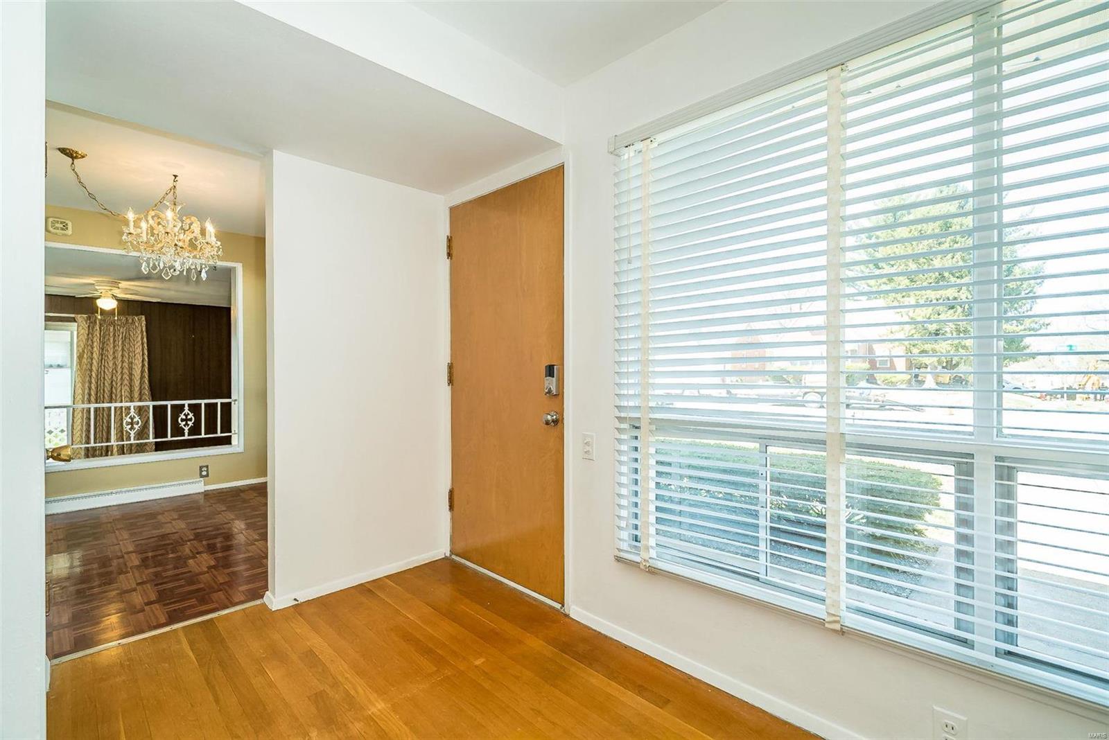 2330 Brown Road St. Louis, MO 63114 - Photo 7 of 51 Gallery Image 7