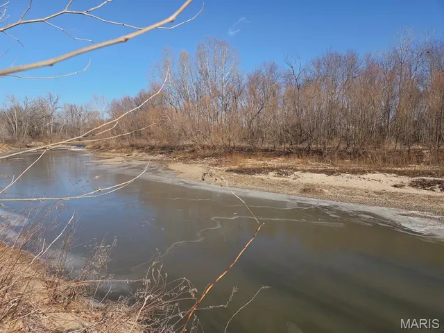 $331,250 | 21810 Sunflower Street, La Grange, MO 63448