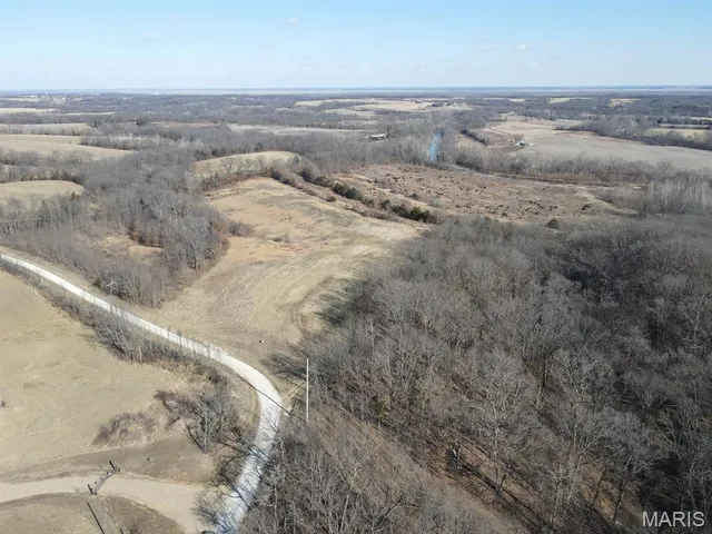 $331,250 | 21810 Sunflower Street, La Grange, MO 63448