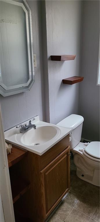 206 Brighton Road Pittsburgh, PA 15202 - Photo 8 of 20 a bathroom with a sink and a mirror