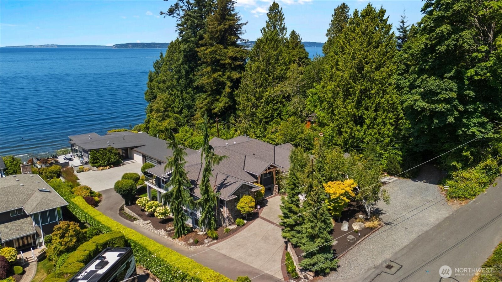 18608 Sound View Place Edmonds, WA 98020 - Photo 38 of 40