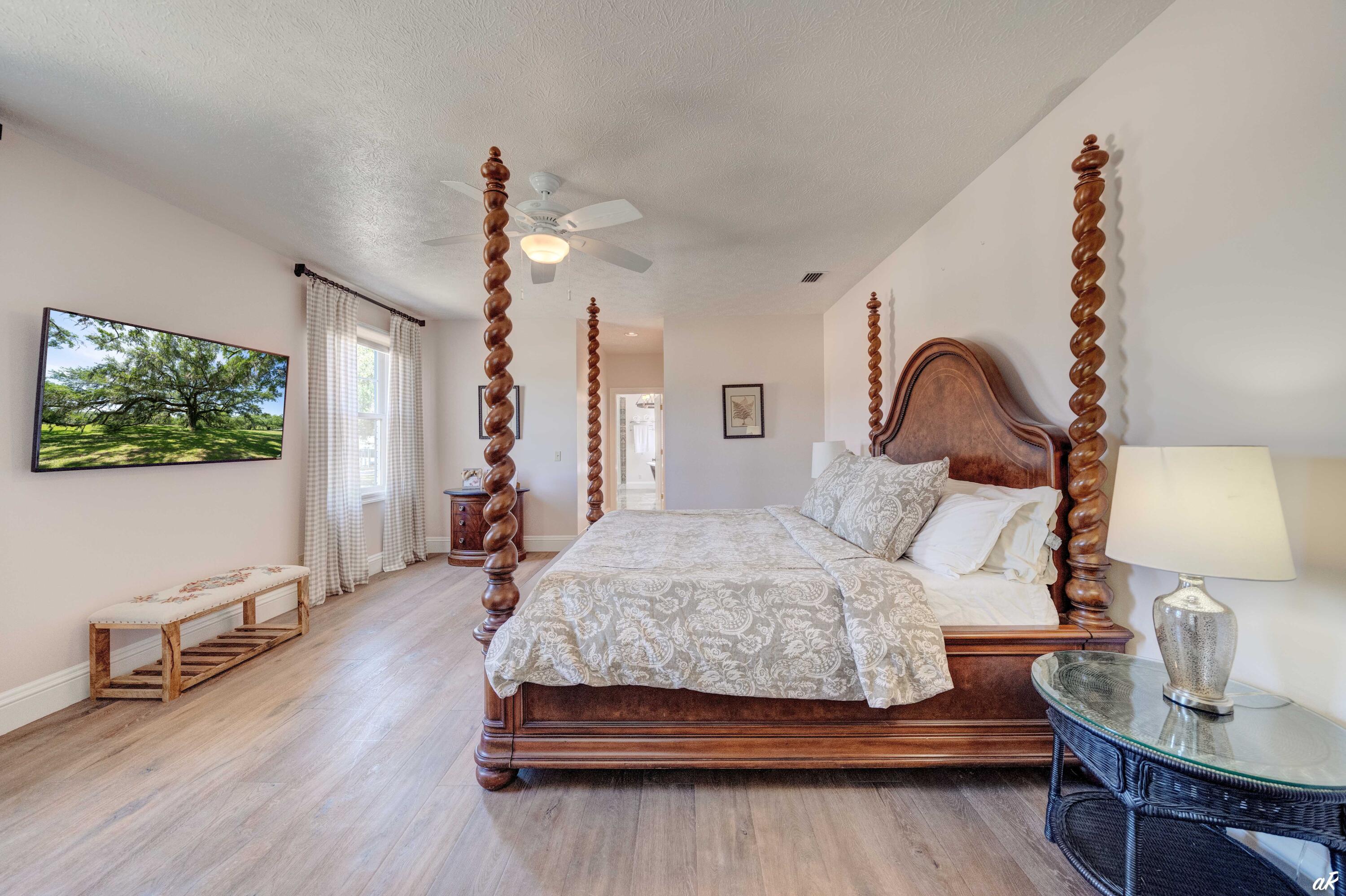 2513 Highway 79 Vernon, FL 32462 - Photo 27 of 85 a bedroom with bed and window