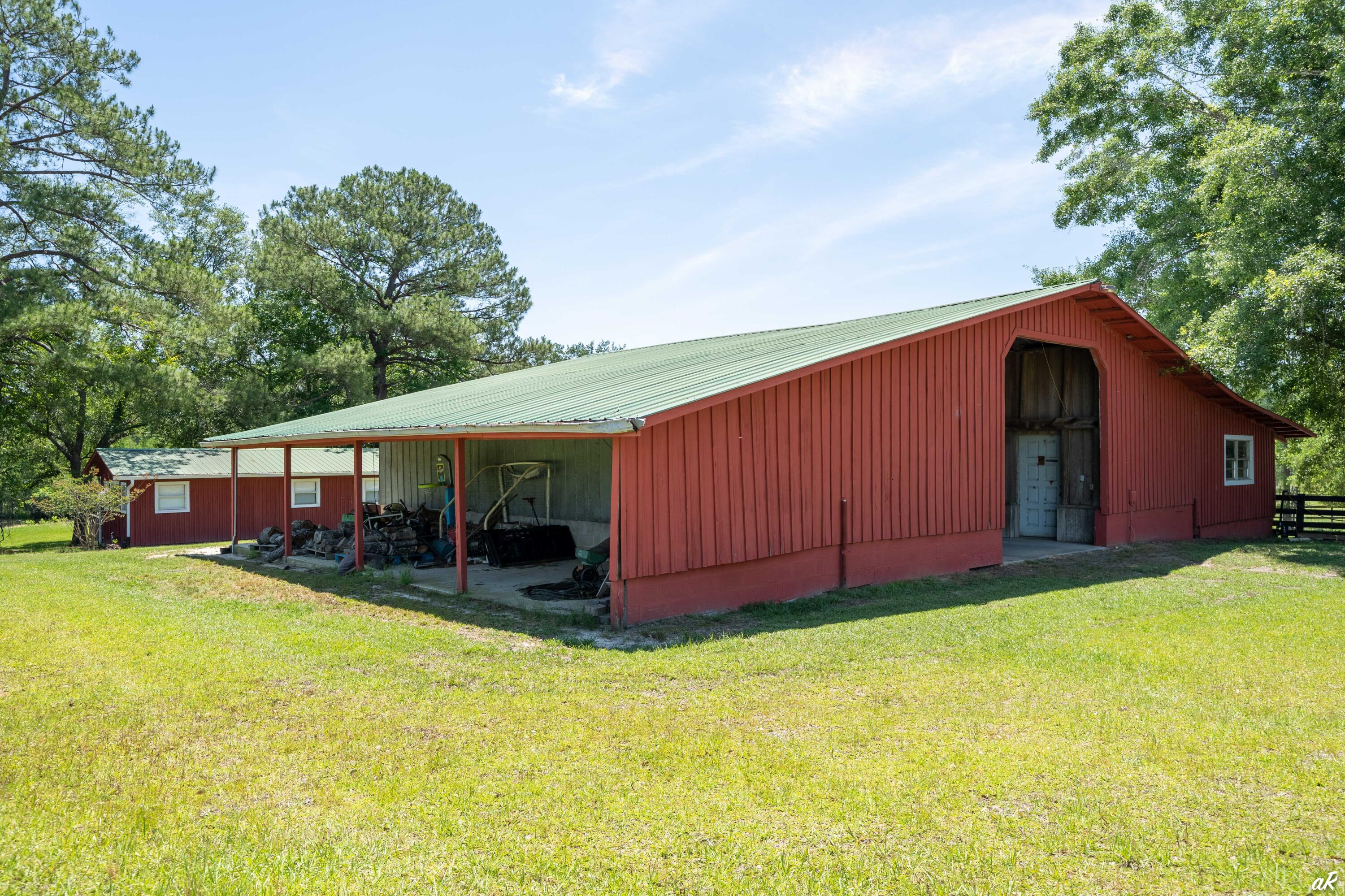 2513 Highway 79 Vernon, FL 32462 - Photo 64 of 85 a view of a house with a yard and tree